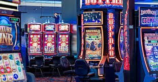 kdslots777 login app showing live blackjack table with professional dealer